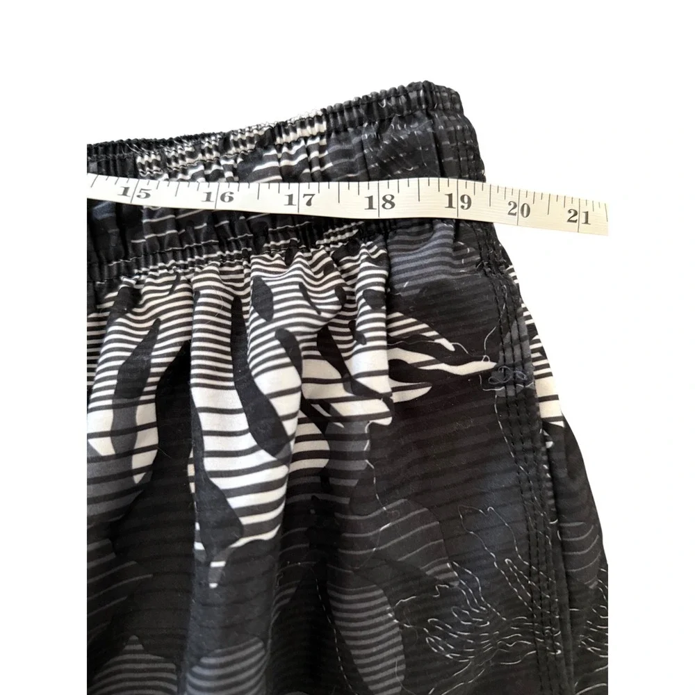Kanu Surf Mens 3X Black White Tropical Floral Cargo Swim Trunks Board Shorts